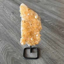 Load image into Gallery viewer, CITRINE ON STAND
