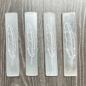 SELENITE CHARGING STATION ( FEATHER DESIGN)