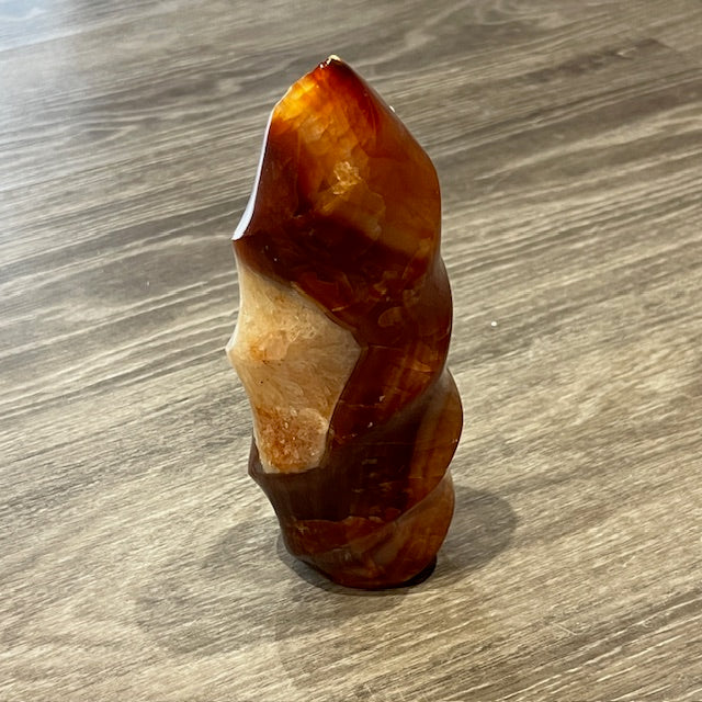 CARNELIAN FLAME (LARGE)