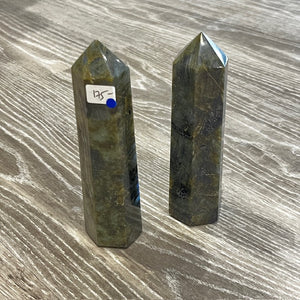 LABRADORITE TOWER POINT (MEDIUM)