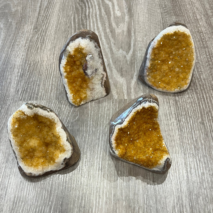 CITRINE CUT BASE