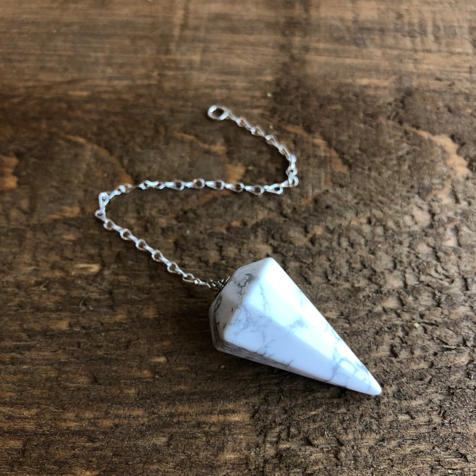 HOWLITE PENDULUM