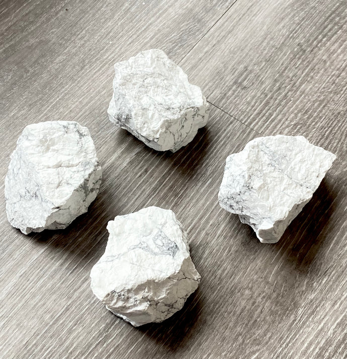 HOWLITE SPECIMENS