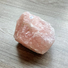Load image into Gallery viewer, ROSE QUARTZ ( OPTIONS)
